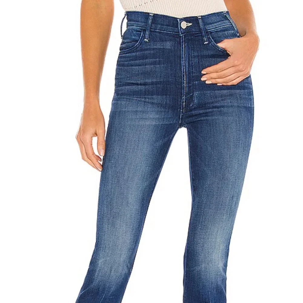 MOTHER The Hustler Ankle Fray Squeeze It Jeans 25